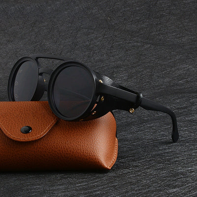 Fashion sunglasses with side shades