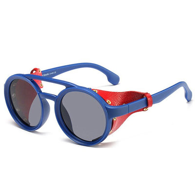 Fashion sunglasses with side shades